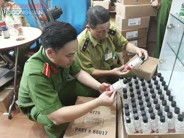 Hà Nội: Thu giữ gần 5.000 sản phẩm TPCN, cùng hàng trăm chai mỹ phẩm không hóa đơn chứng từ