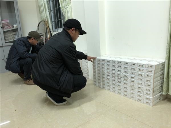 Hải quan cửa khẩu Lệ Thanh bắt giữ 2.500 gói thuốc lá lậu