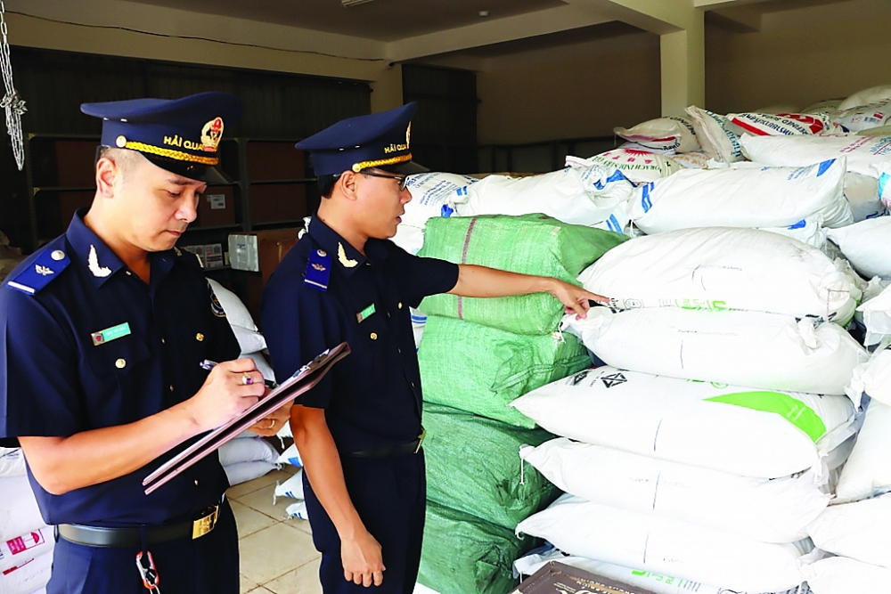 Quảng Trị: Tăng cường ngăn chặn buôn lậu mặt hàng đồ uống qua biên giới