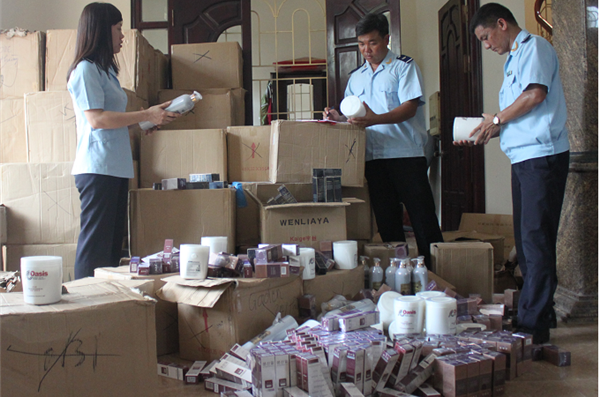 Quảng Ninh: Hàng nghìn hộp mỹ phẩm lậu bị phát hiện