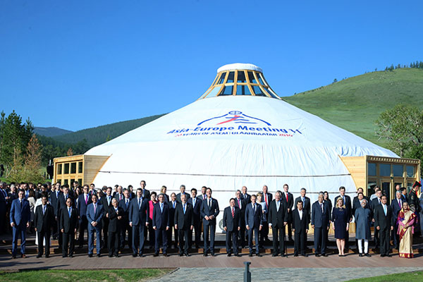 Thủ tướng Nguyễn Xuân Phúc tham dự ngày làm việc thứ hai của diễn đàn hợp tác Á-Âu lần thứ 11