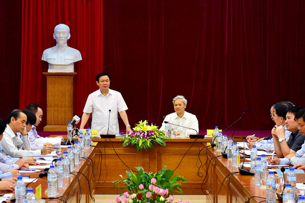 Phó Thủ tướng Vương Đình Huệ làm việc với Tổng cục Thống kê