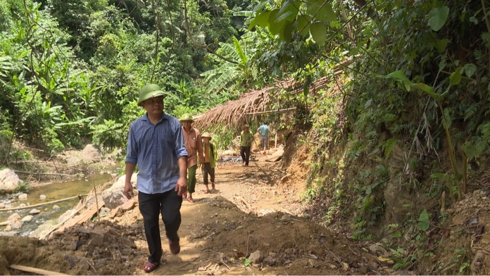 Quảng Trị: Đánh sập các hầm lò khai thác khoáng sản trái phép