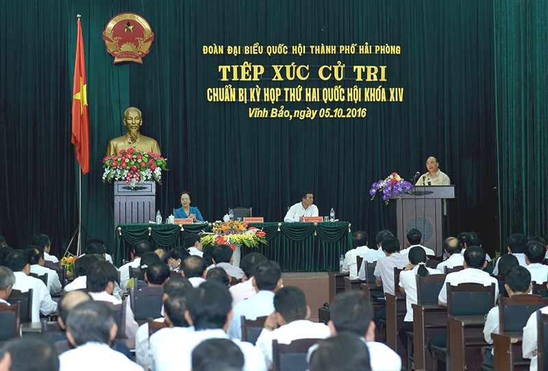 Thủ tướng Nguyễn Xuân Phúc tiếp xúc cử tri Thủ tướng Nguyễn Xuân Phúc tiếp xúc cử tri