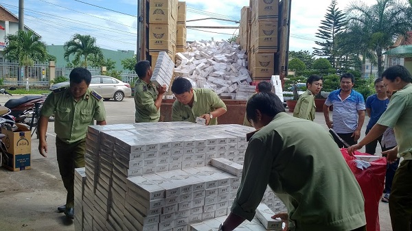 Buôn lậu thuốc lá: Siêu lợi nhuận chỉ sau ma túy